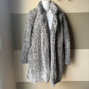 Love Tree Women Small Sherpa Duster Faux Fur Jacket Sweater Grey Pockets Collar